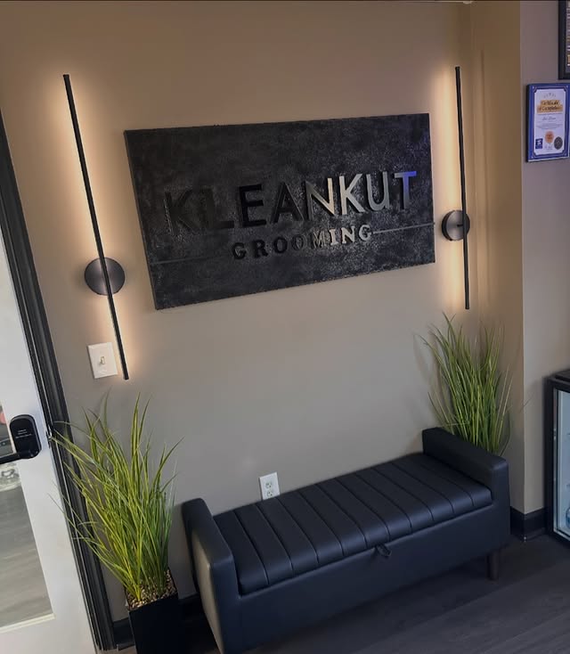 Kleankut post